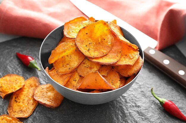 baked-sweet-potato-chips