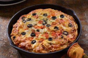 cheesy-crust-skillet-pizza