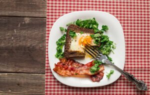 sheet-pan-egg-in-a-hole